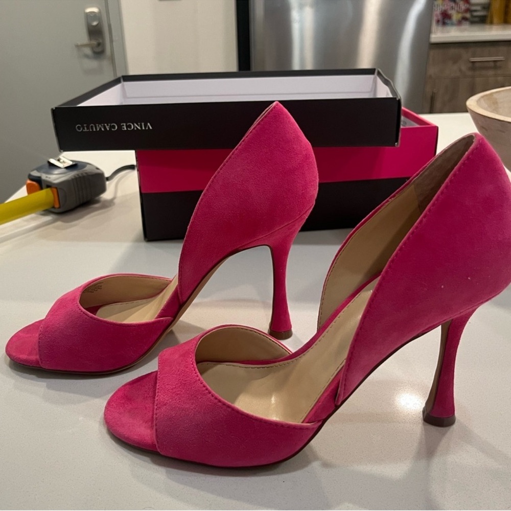 Vince Camuto Heels - Picture 2 of 11